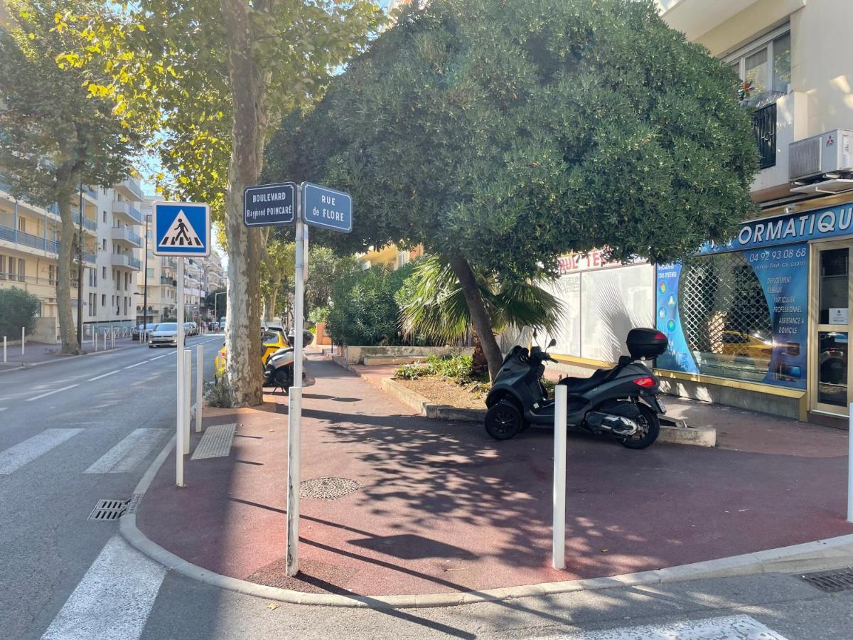Spacieux F2 Climatise Proche De La Mer Antibes Buitenkant foto